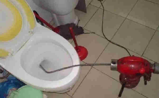 翁牛特马桶通下水